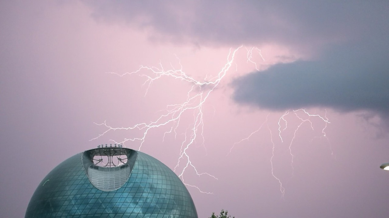 Nur Alem Sphere