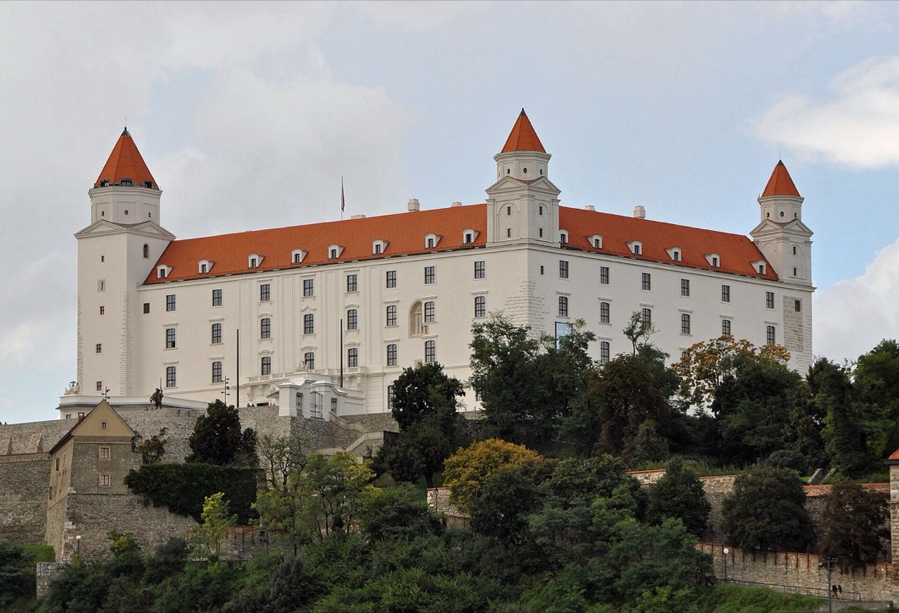 Братиславский замок