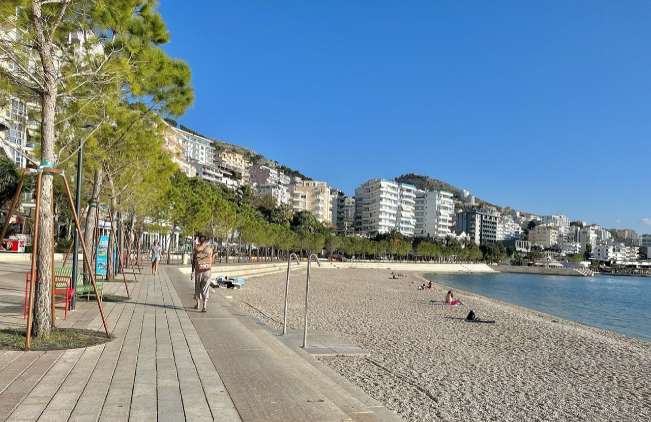 Naim Frashëri Promenade