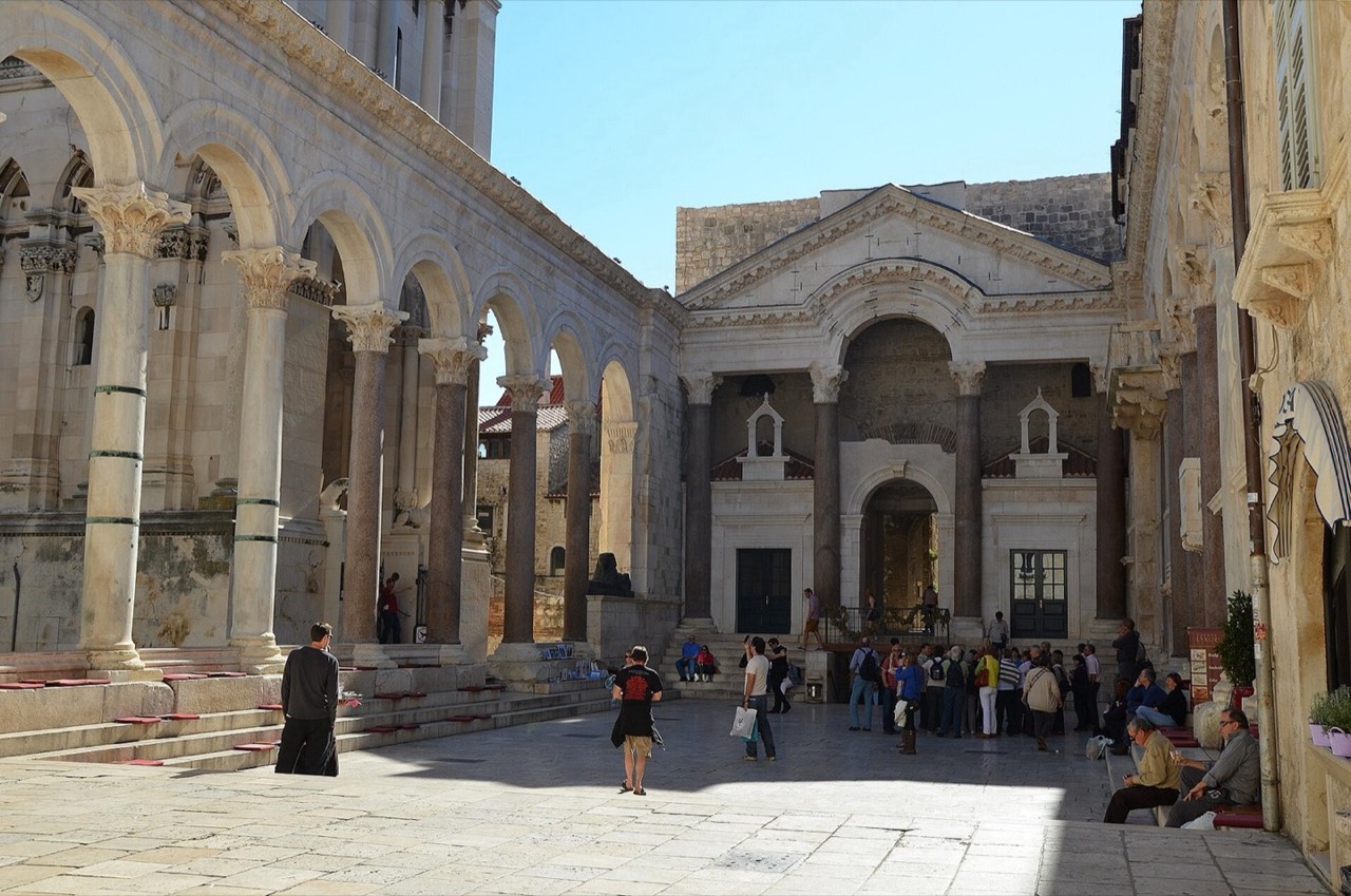 Peristyle