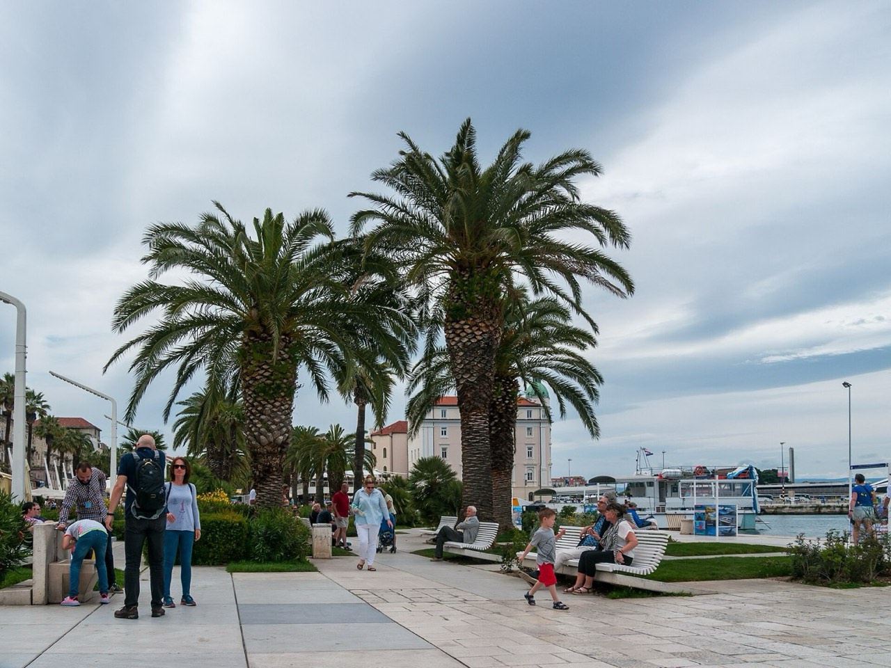Riva Promenade